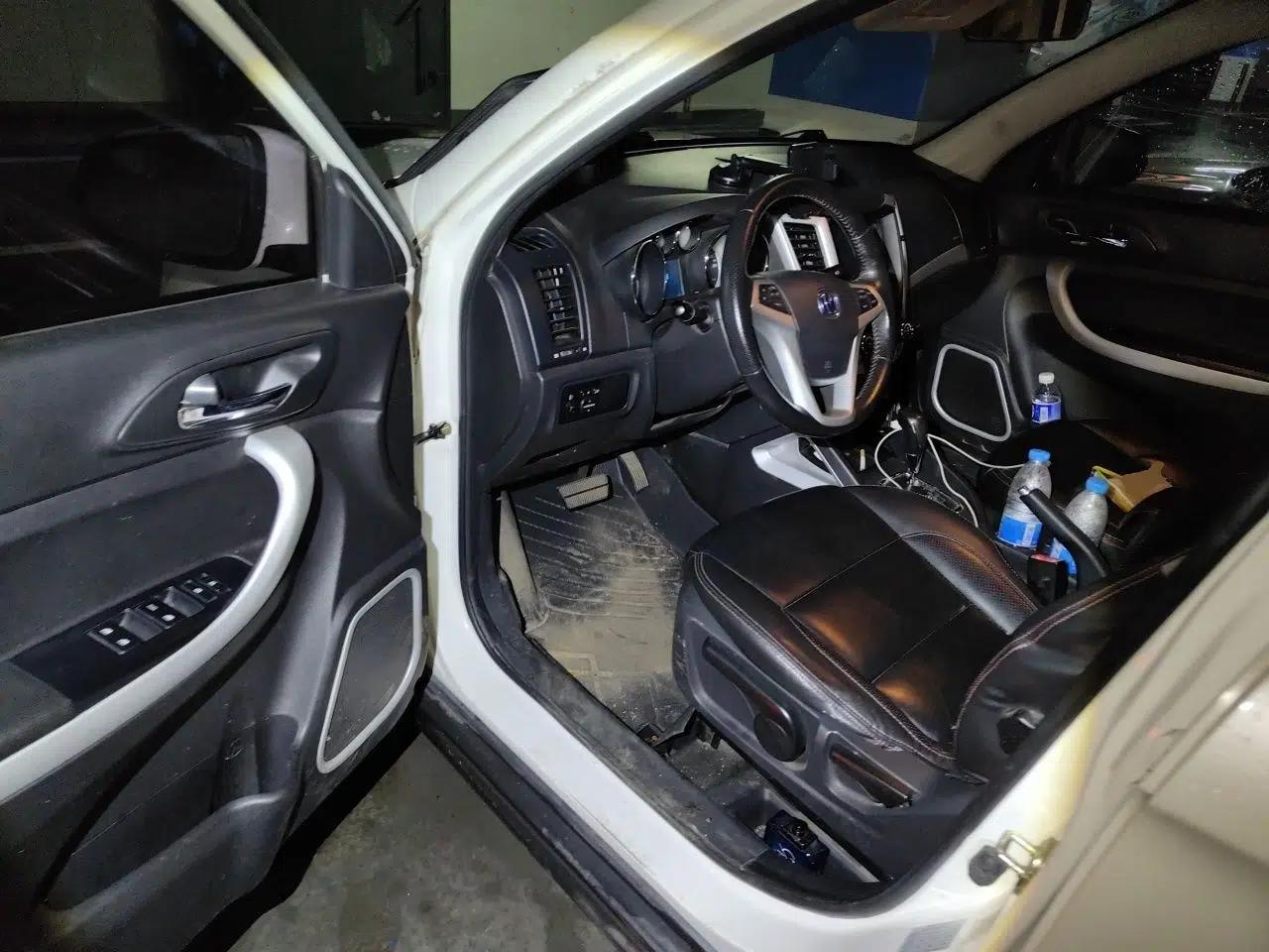 CHANGAN CS35 2015 1.6L Automatic Luxury Model China IV Standard — миниатюра 17