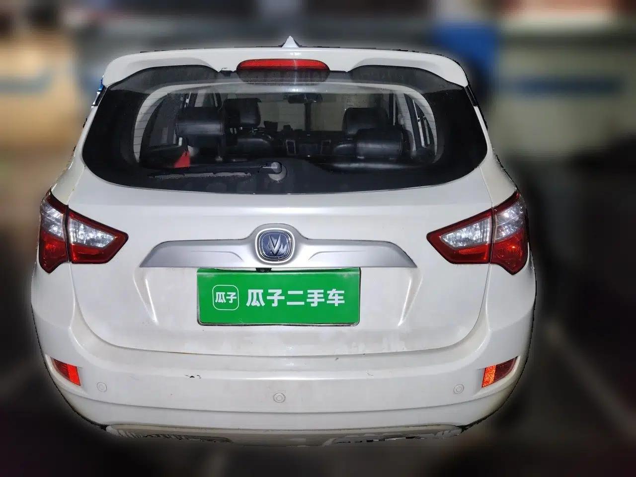CHANGAN CS35 2015 1.6L Automatic Luxury Model China IV Standard — миниатюра 5