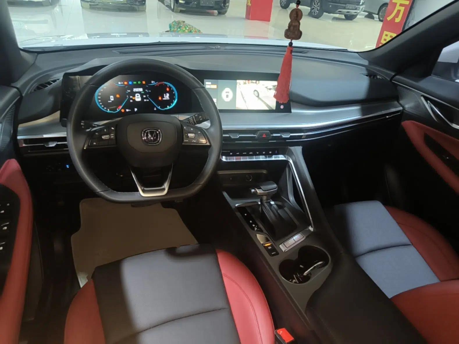 CHANGAN CS35PLUS 2021 Revised Version Blue Whale NE 1.4T DCT Luxury Edition — миниатюра 13