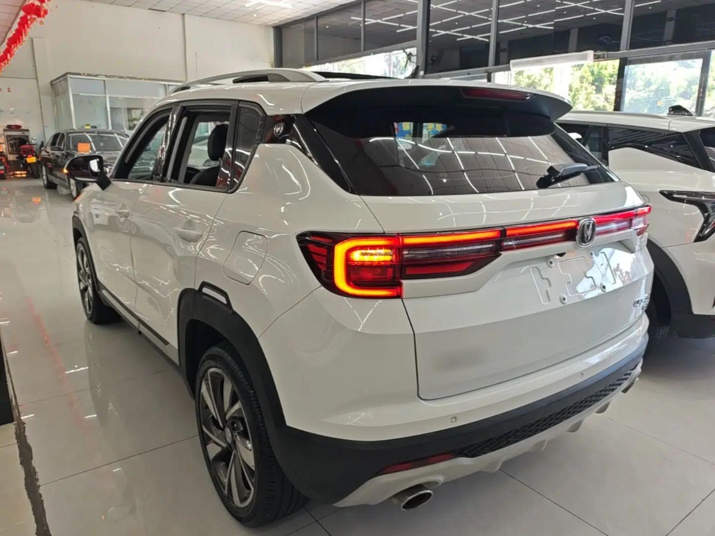 CHANGAN CS35PLUS 2019 1.4T DCT CoolLink Blue Whale Edition — миниатюра 4