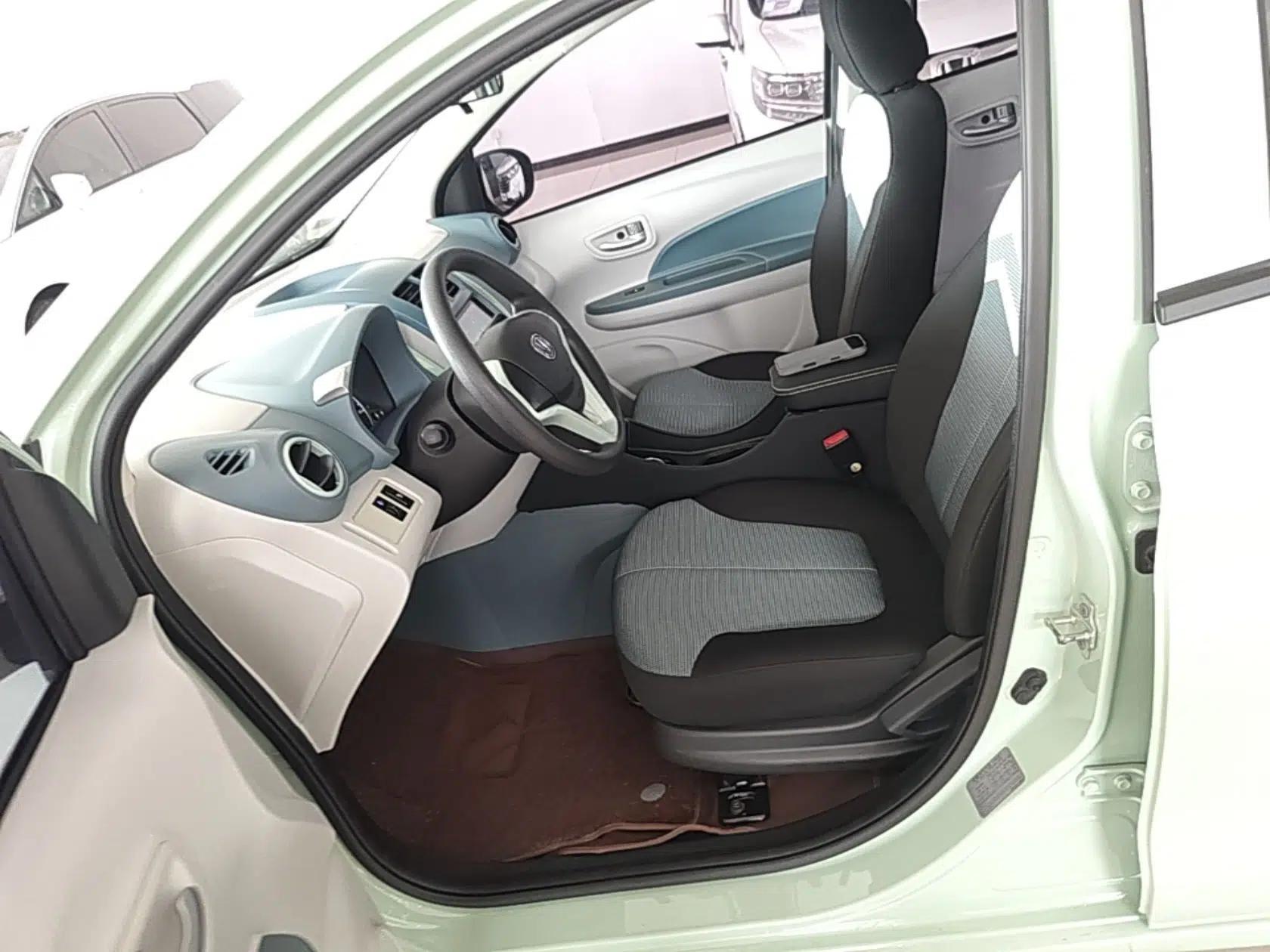 CHANGAN Benni E-Star 2021 National Edition Colorful Version Lithium Iron Phosphate (31.86 kWh) — миниатюра 18