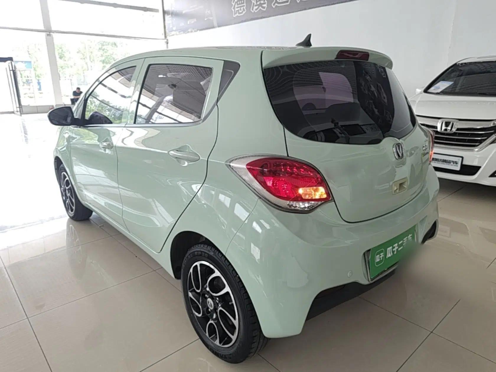 CHANGAN Benni E-Star 2021 National Edition Colorful Version Lithium Iron Phosphate (31.86 kWh) — миниатюра 4