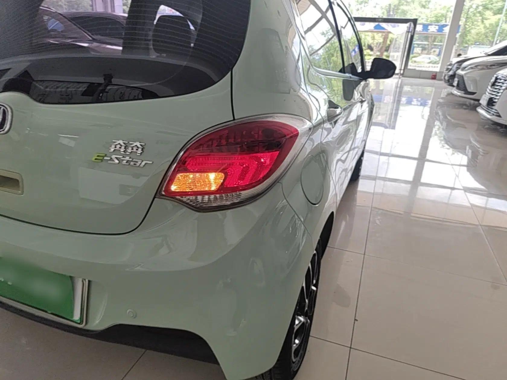 CHANGAN Benni E-Star 2021 National Edition Colorful Version Lithium Iron Phosphate (31.86 kWh) — миниатюра 7