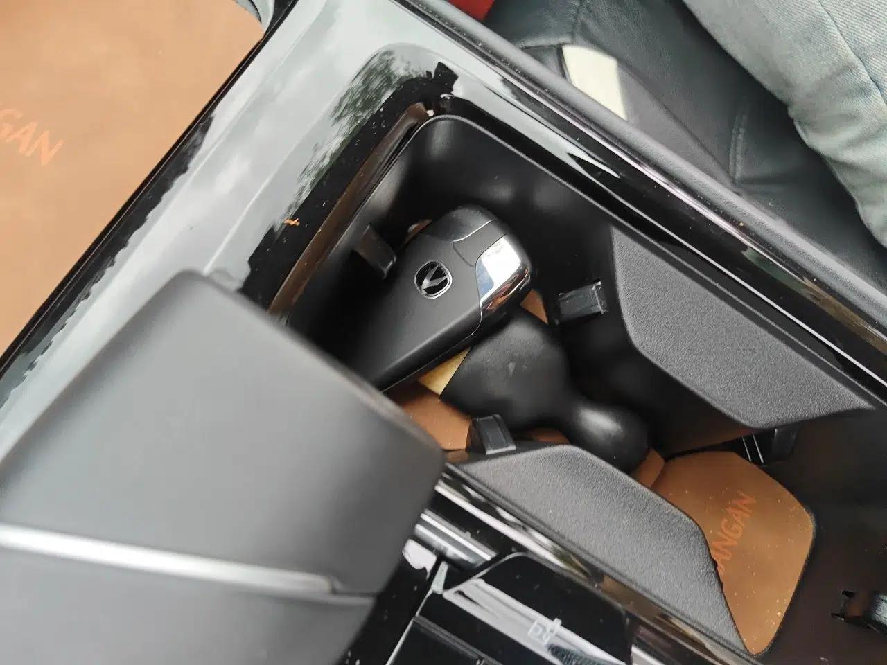 CHANGAN Ruicheng PLUS 2023 1.5T DCT Navigation Edition — миниатюра 9
