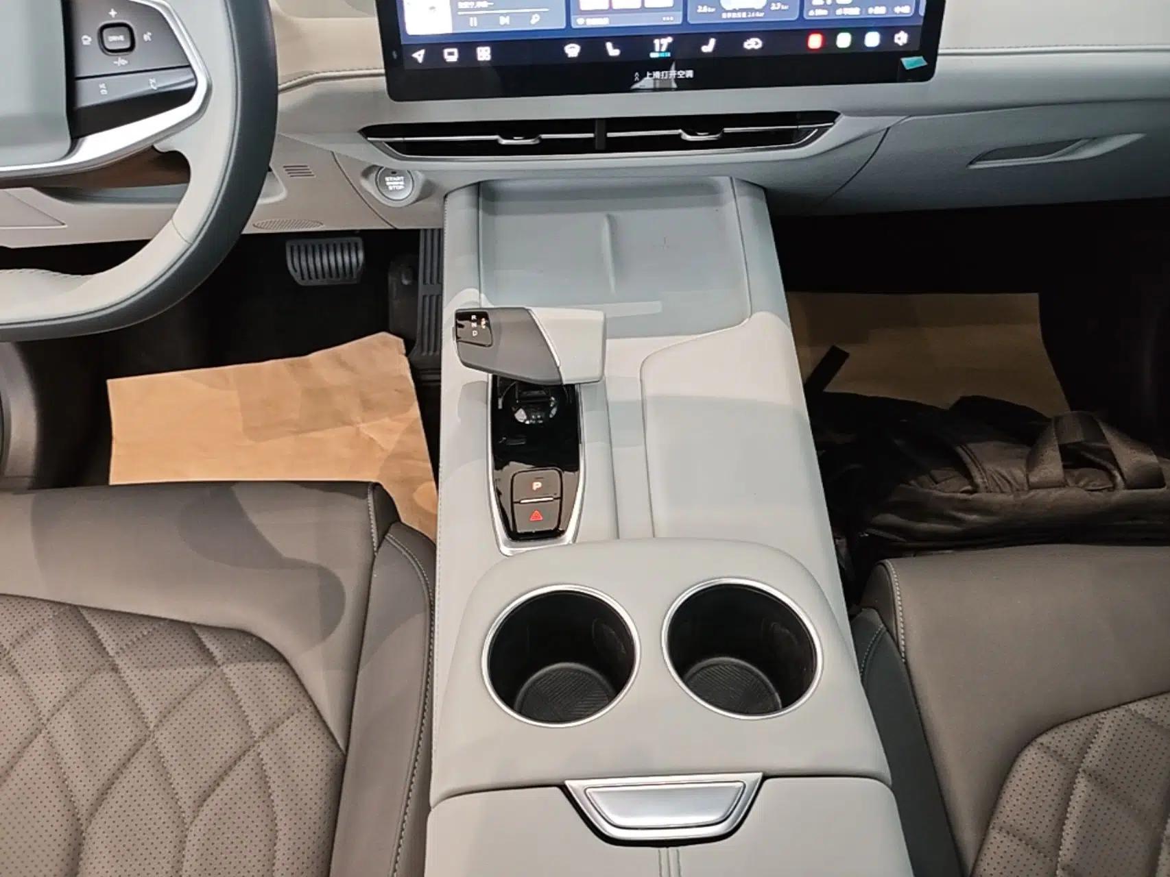 CHANGAN UNI-Z New Energy 2024 Blue Whale Smart Electric iDD 125km Beyond Edition — миниатюра 17