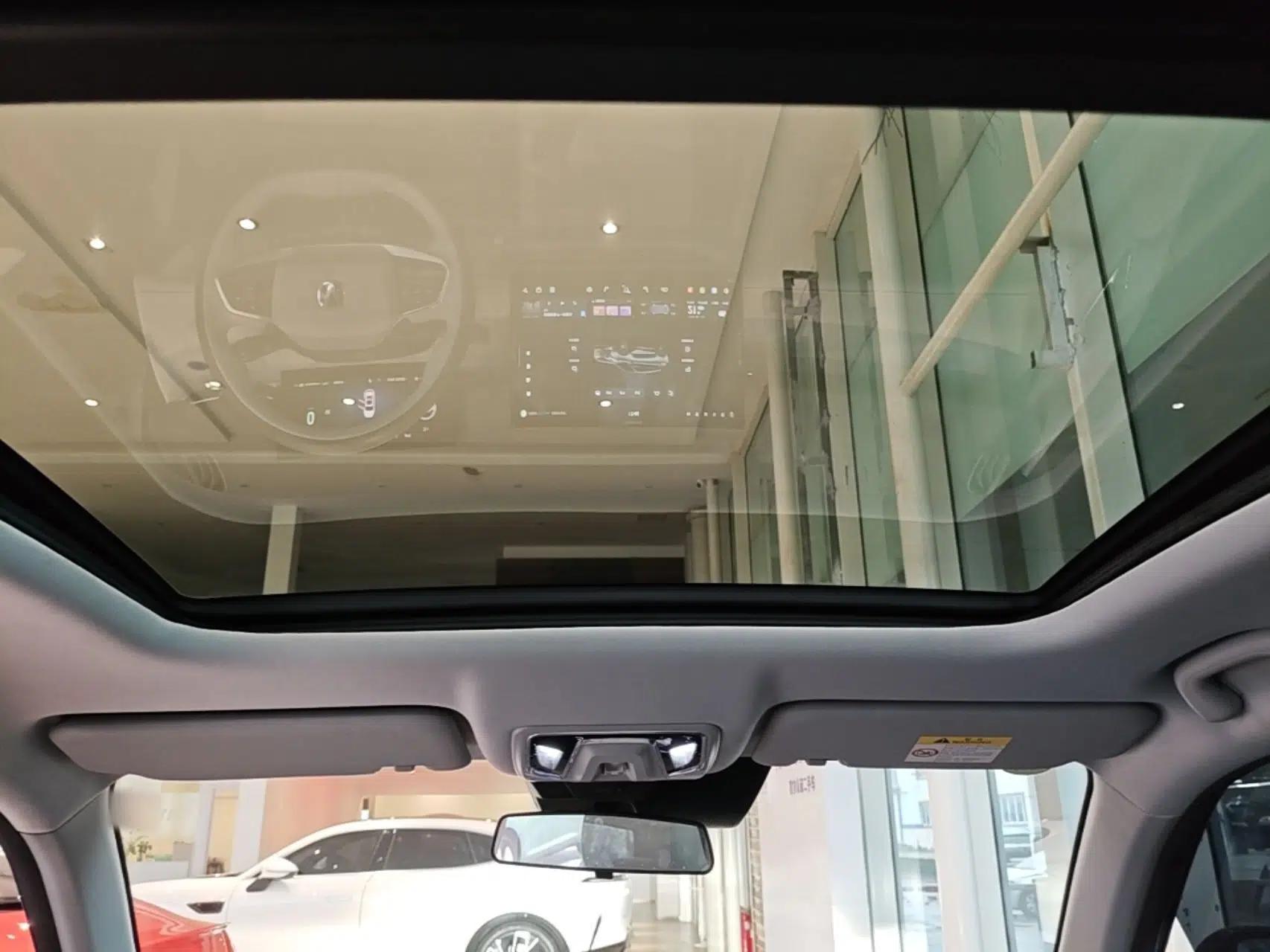 CHANGAN UNI-Z New Energy 2024 Blue Whale Smart Electric iDD 125km Beyond Edition — миниатюра 21