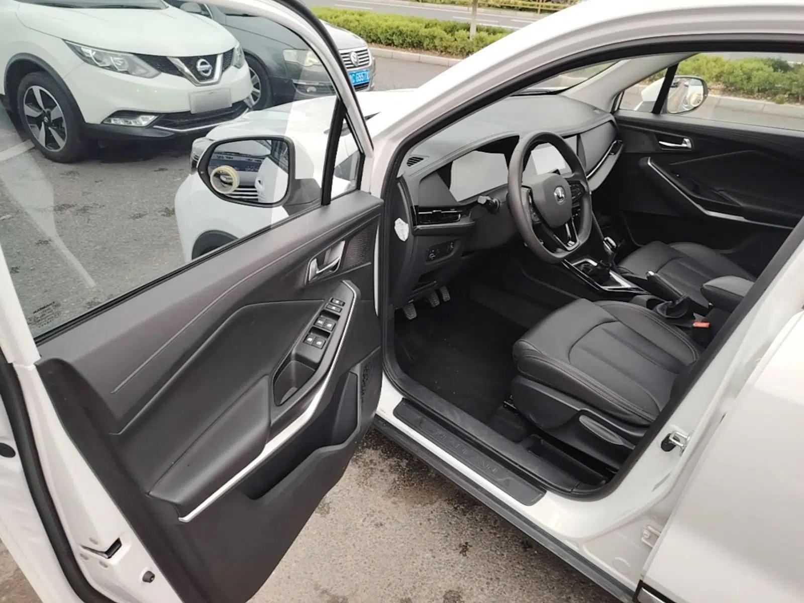 CHANGAN CS15 2021 1.5L Manual Entry-Level Trim — миниатюра 19