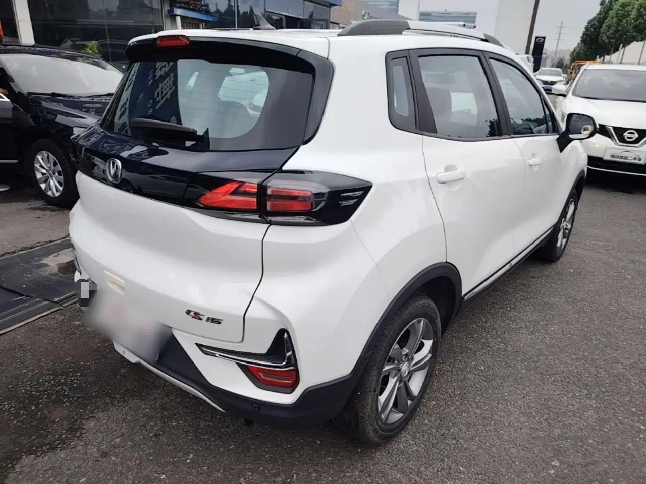 CHANGAN CS15 2021 1.5L Manual Entry-Level Trim — миниатюра 6