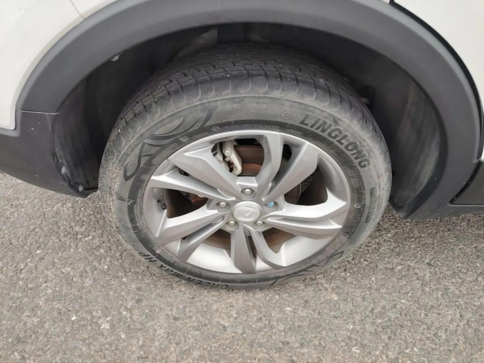 CHANGAN CS15 2021 1.5L Manual Entry-Level Trim — миниатюра 10