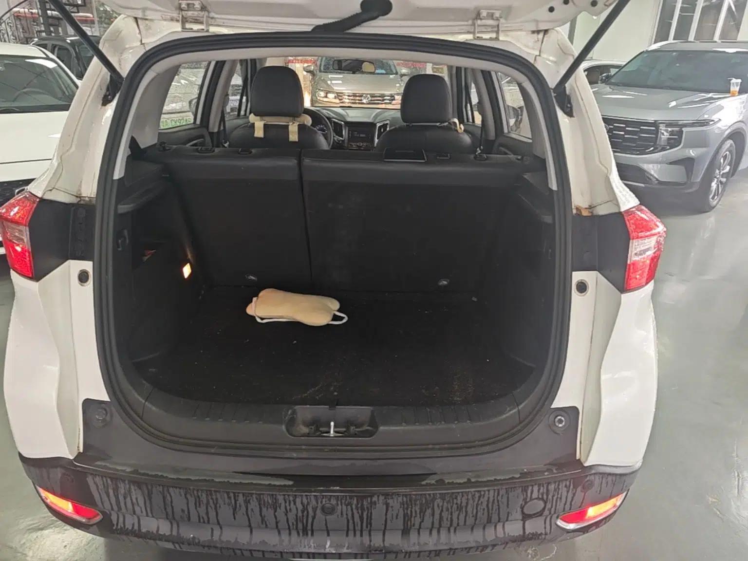 CHANGAN CS15 2016 1.5L Automatic Fashion Edition — миниатюра 22