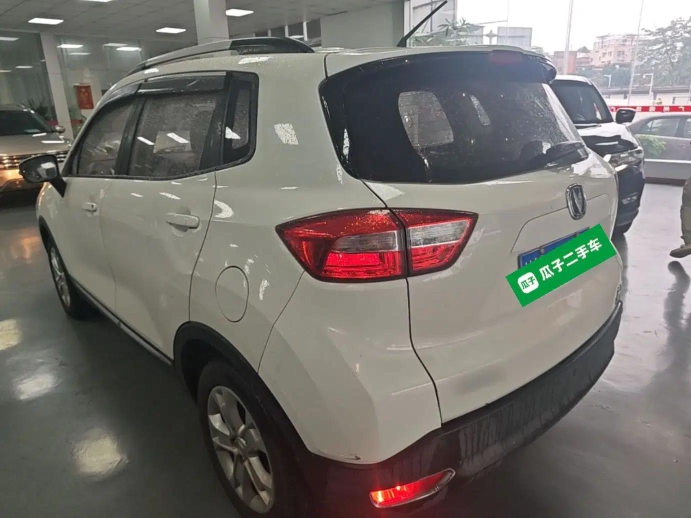 CHANGAN CS15 2016 1.5L Automatic Fashion Edition — миниатюра 4