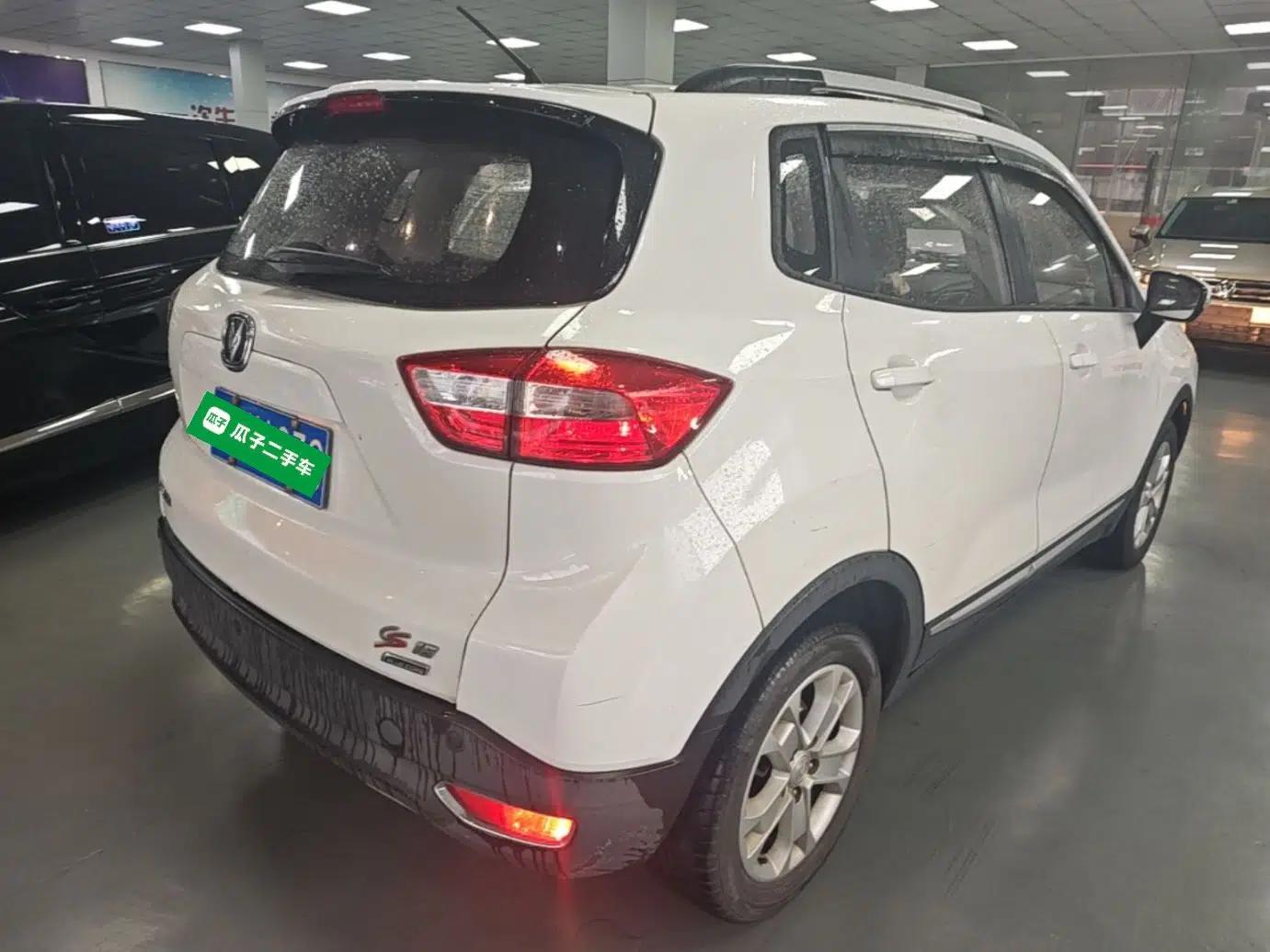 CHANGAN CS15 2016 1.5L Automatic Fashion Edition — миниатюра 6