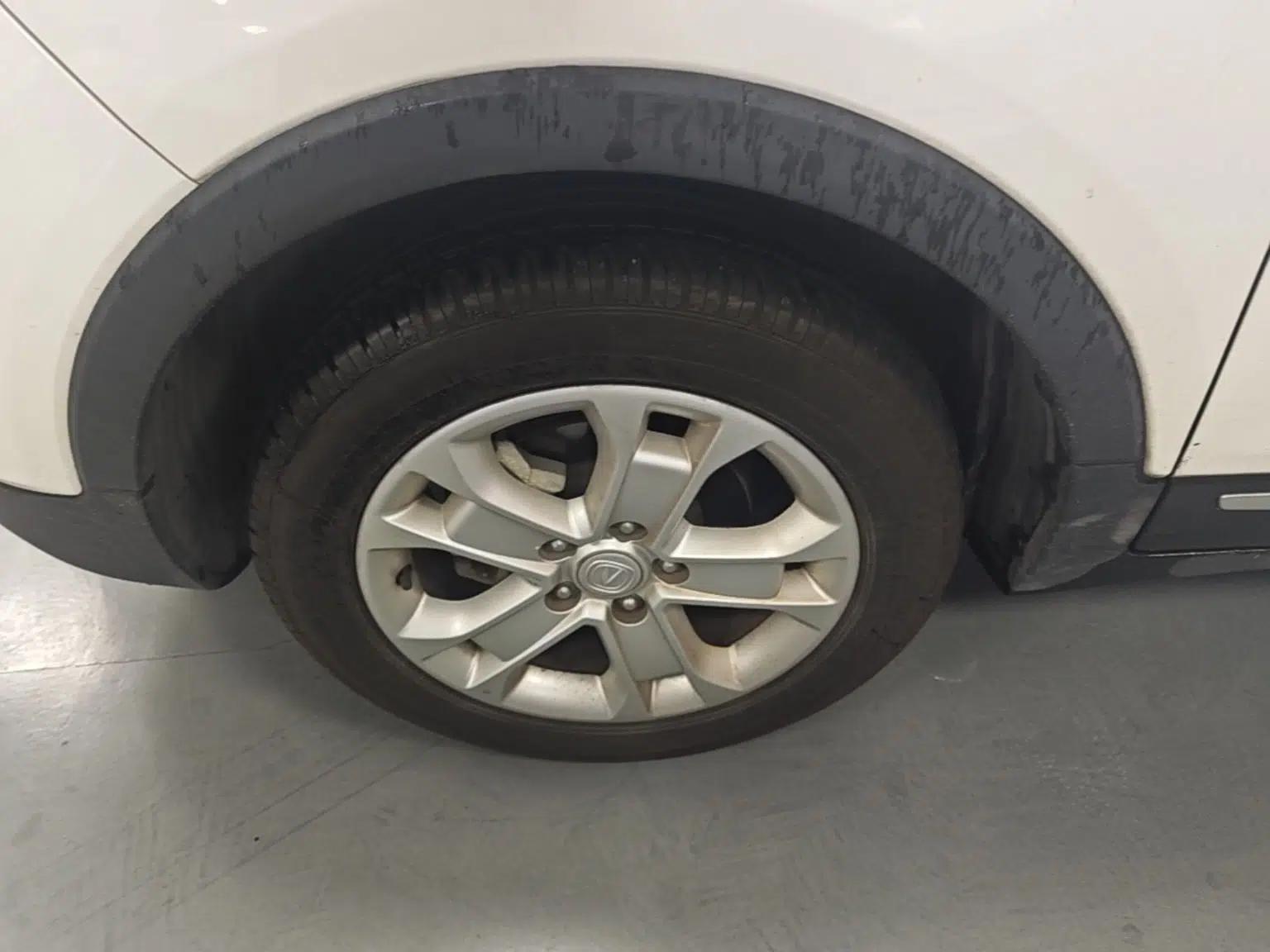 CHANGAN CS15 2016 1.5L Automatic Fashion Edition — миниатюра 8