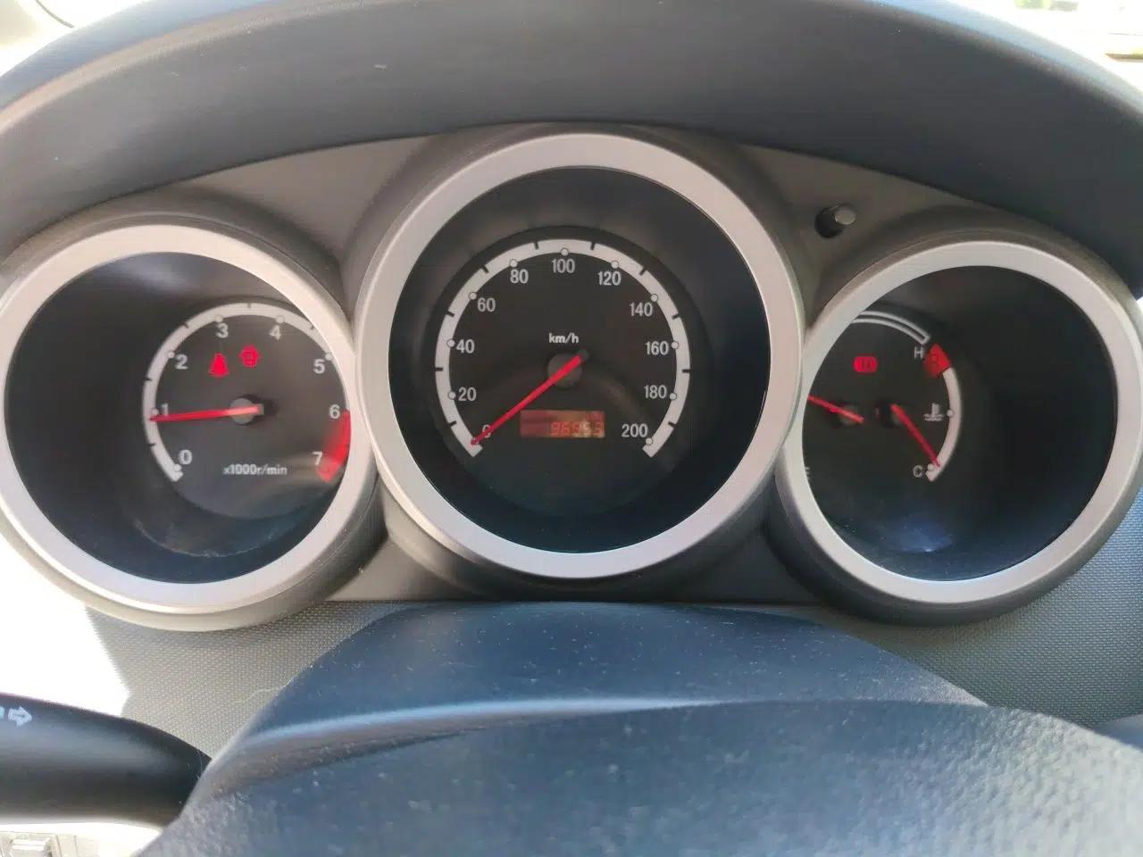 CHANGAN CX20 2011 1.3L Manual Sport Edition — миниатюра 12