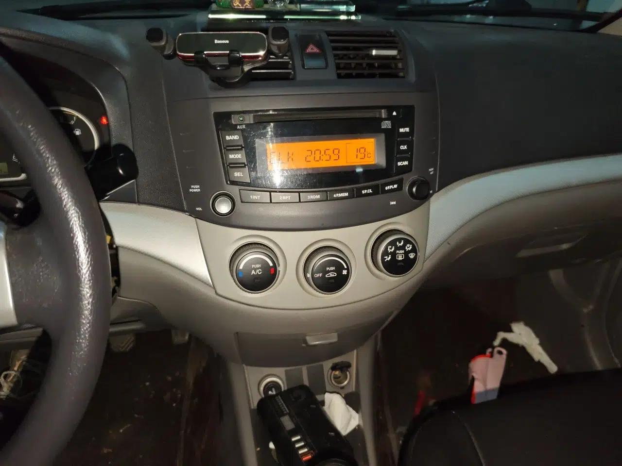 CHANGAN Alsvin 2012 Sedan 1.5L Manual Luxury Model — миниатюра 14