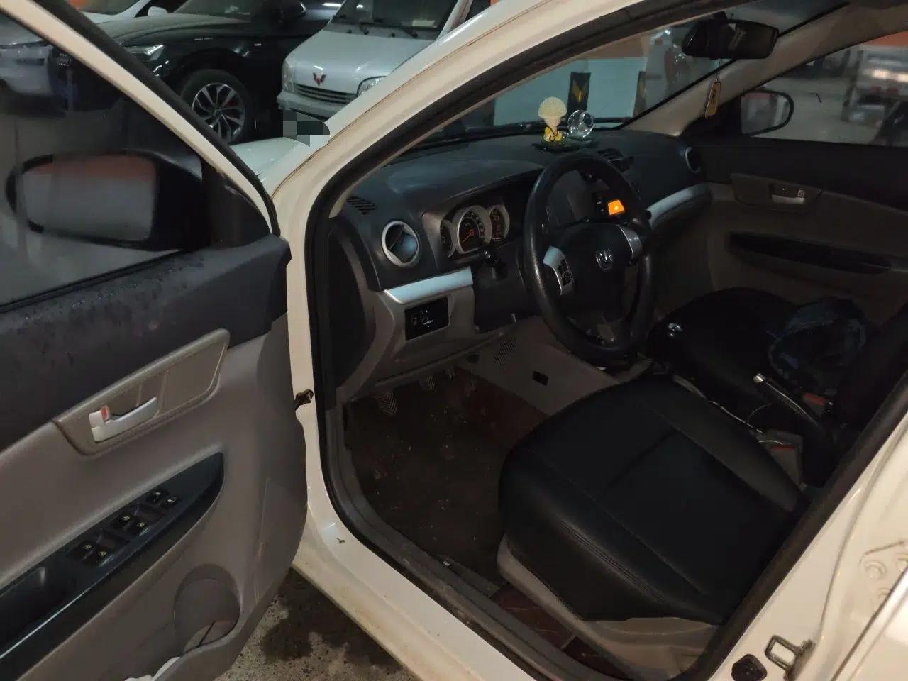 CHANGAN Alsvin 2012 Sedan 1.5L Manual Luxury Model — миниатюра 17