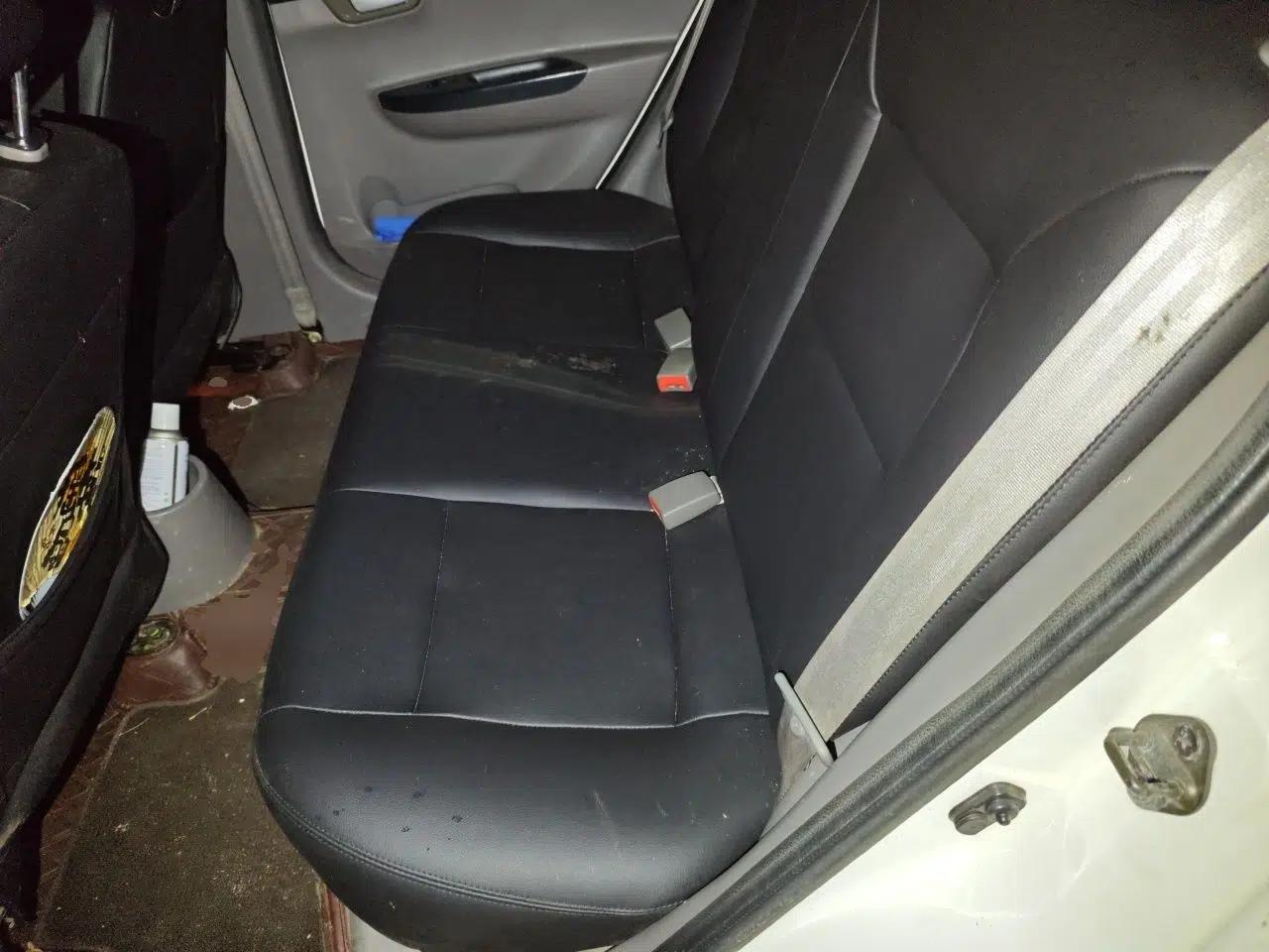 CHANGAN Alsvin 2012 Sedan 1.5L Manual Luxury Model — миниатюра 18