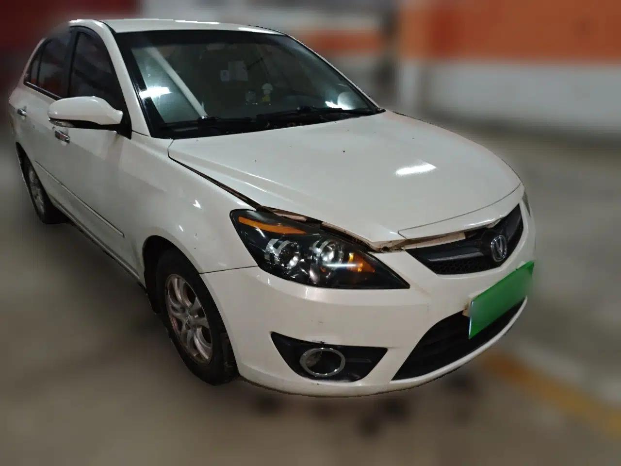 CHANGAN Alsvin 2012 Sedan 1.5L Manual Luxury Model — миниатюра 3