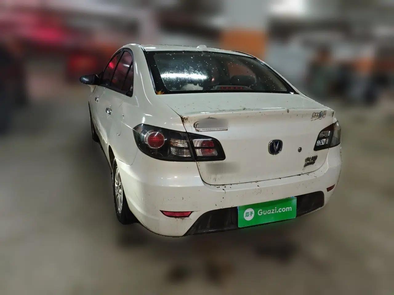 CHANGAN Alsvin 2012 Sedan 1.5L Manual Luxury Model — миниатюра 4