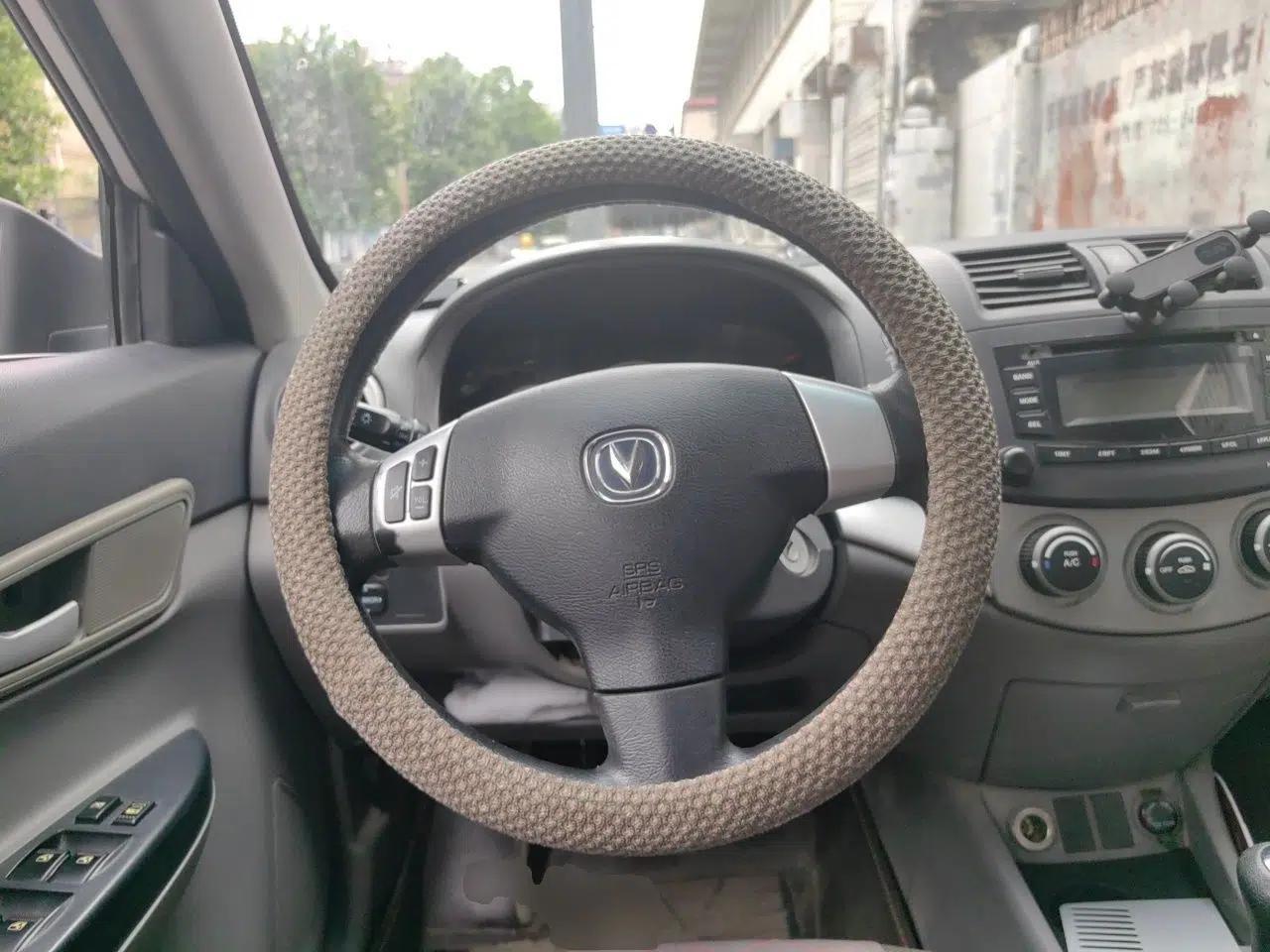 CHANGAN Alsvin 2012 Sedan 1.5L Manual Luxury Model — миниатюра 11
