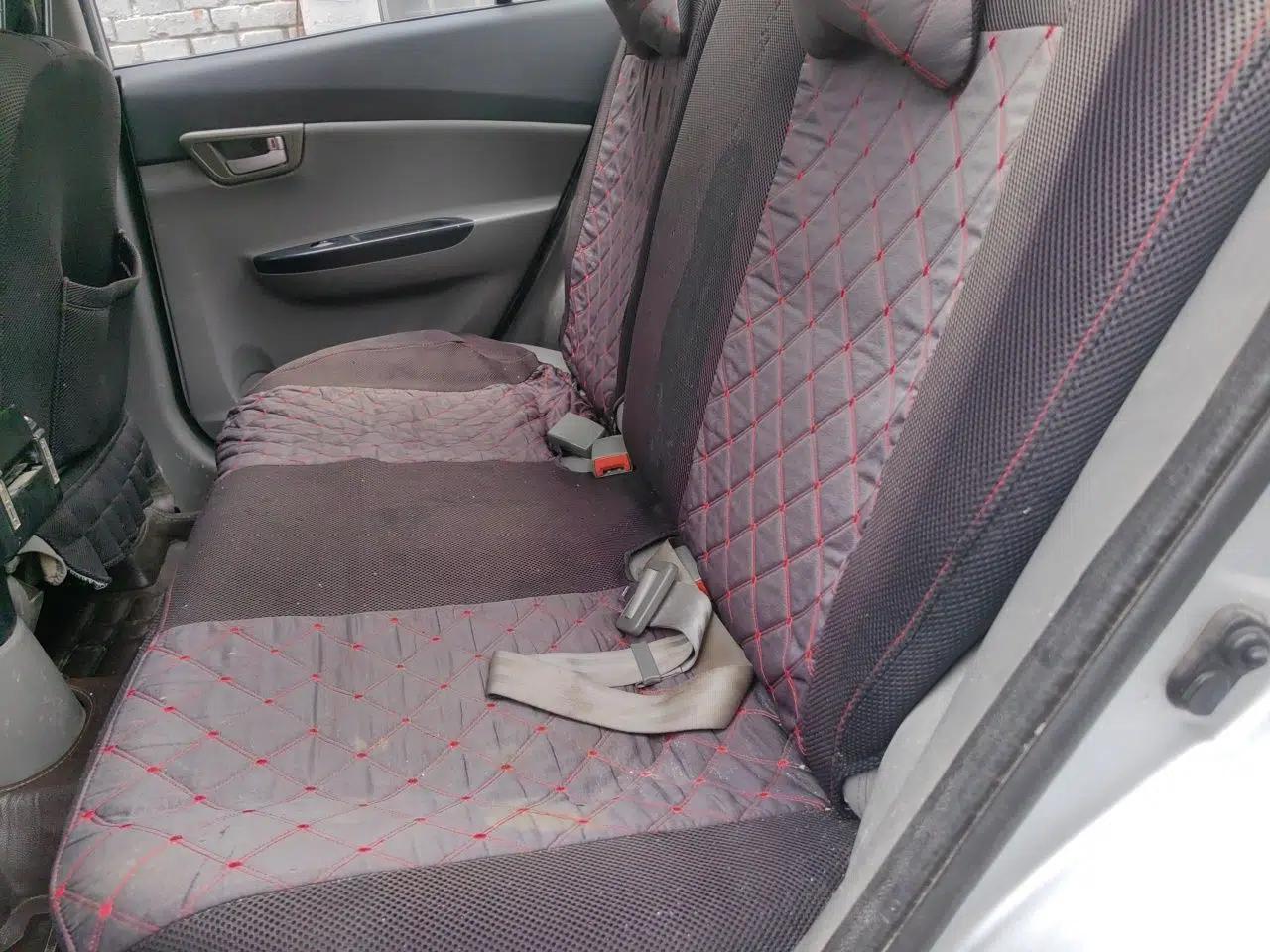CHANGAN Alsvin 2012 Sedan 1.5L Manual Luxury Model — миниатюра 18