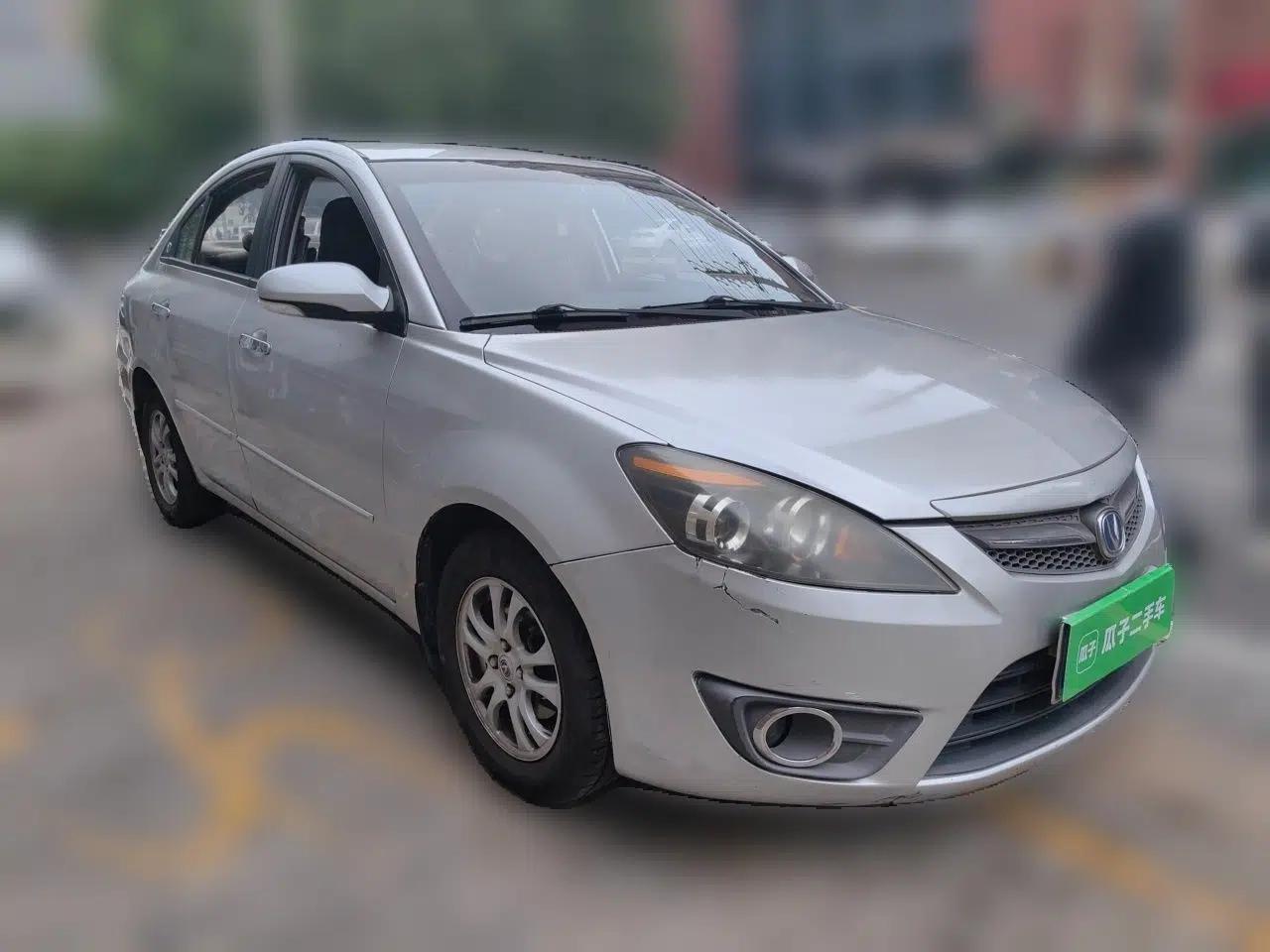 CHANGAN Alsvin 2012 Sedan 1.5L Manual Luxury Model — миниатюра 3