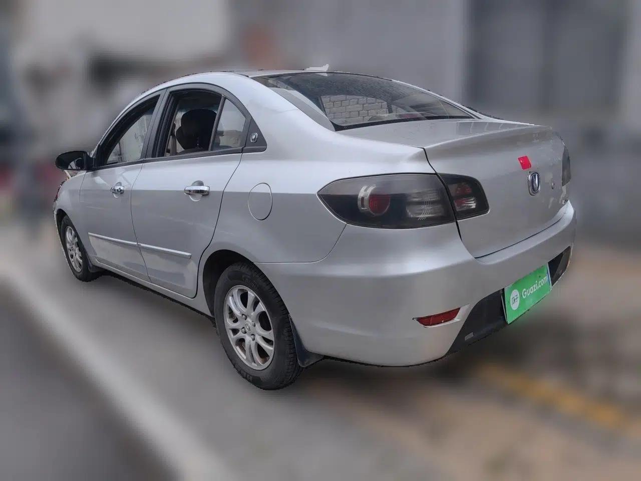 CHANGAN Alsvin 2012 Sedan 1.5L Manual Luxury Model — миниатюра 4