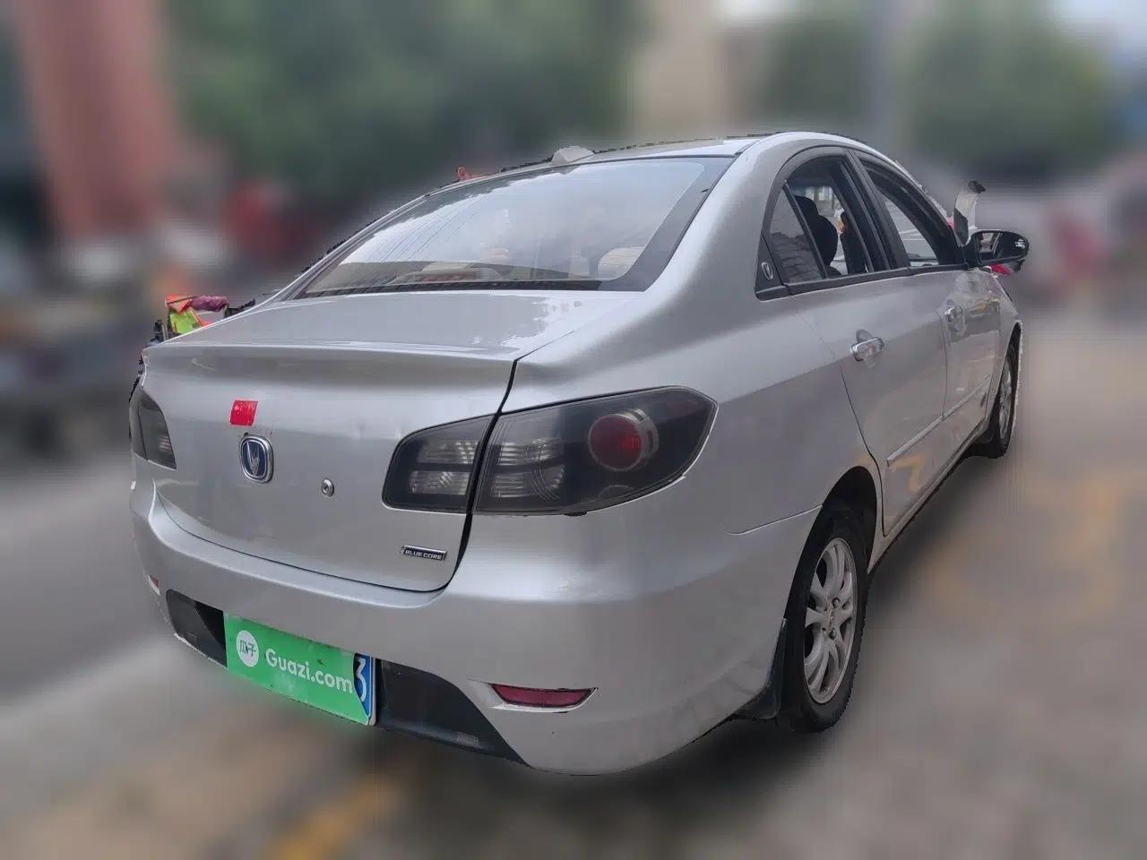 CHANGAN Alsvin 2012 Sedan 1.5L Manual Luxury Model — миниатюра 6