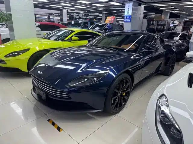 Aston Martin DB11 2019 4.0T V8 Coupe