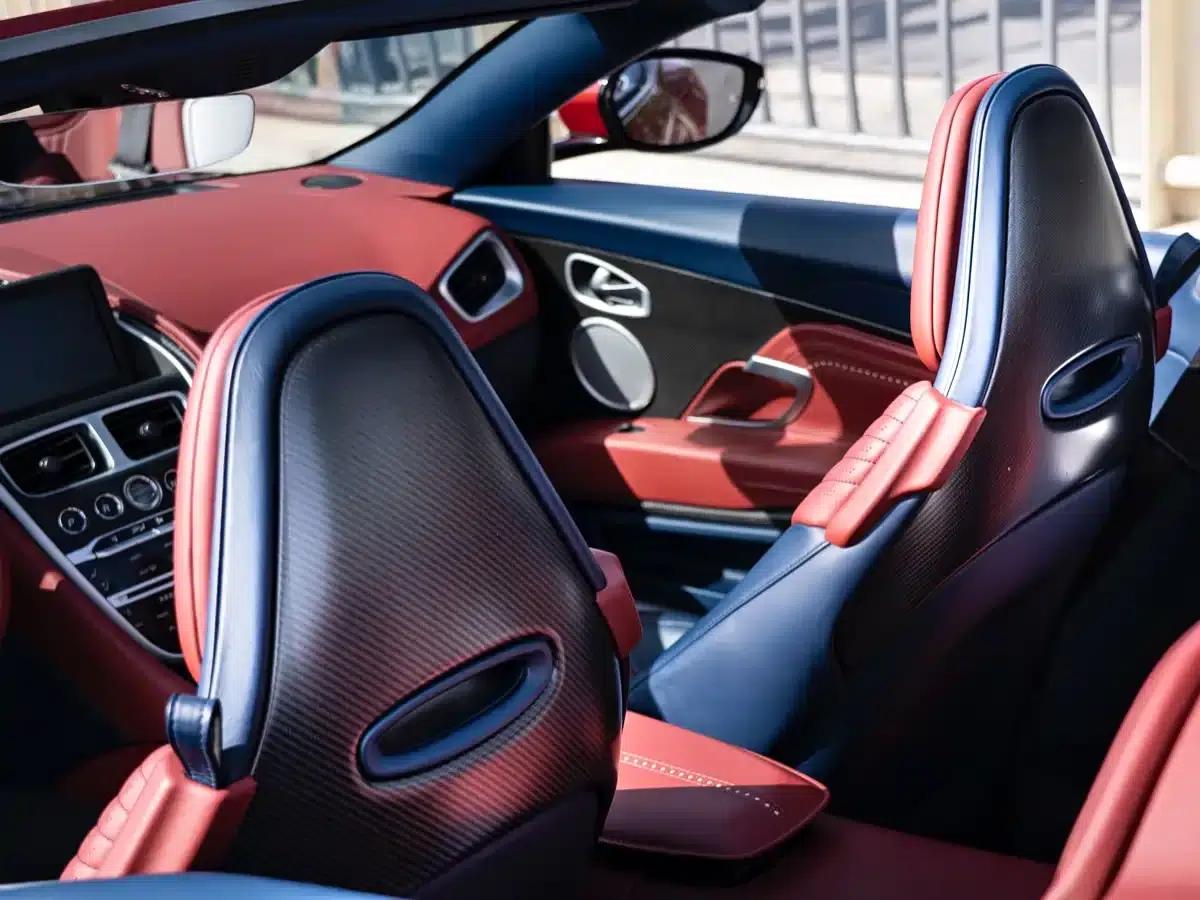 Aston Martin DB11 2019 4.0T V8 Volante — миниатюра 16