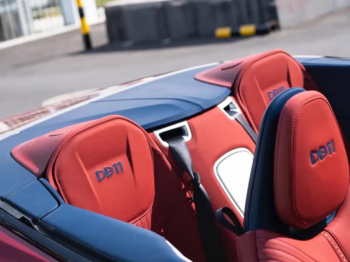 Aston Martin DB11 2019 4.0T V8 Volante — миниатюра 24