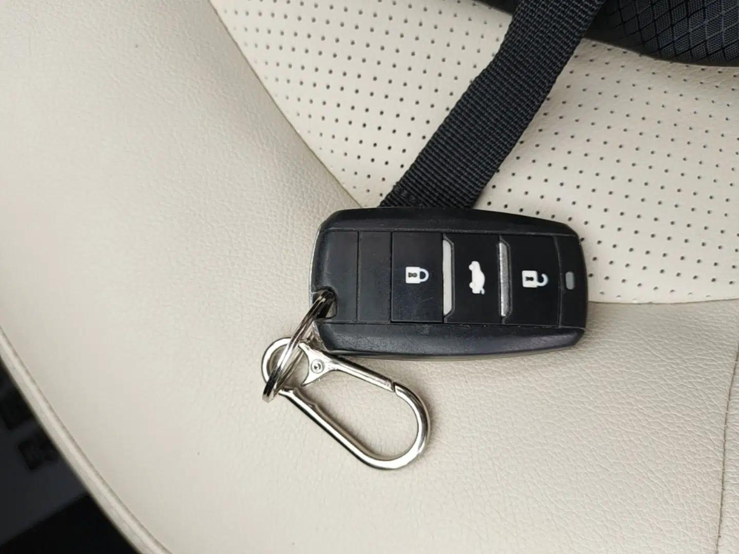 CHANGAN Alsvin V7 2015 1.6L Automatic Enjoyment Model China V Standard — миниатюра 12