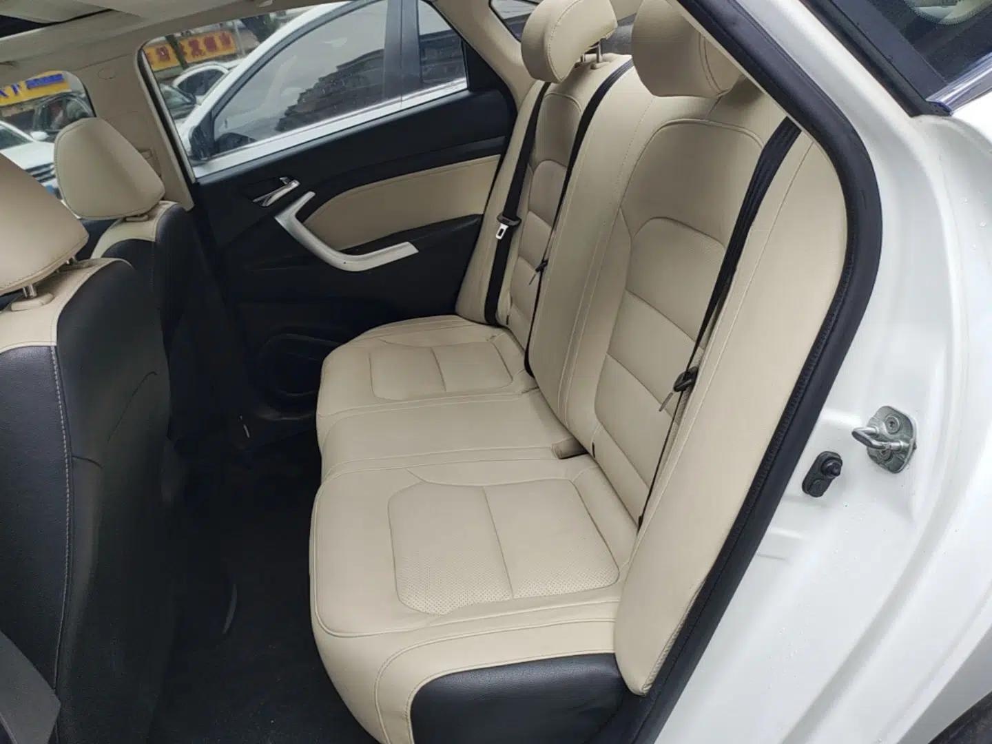 CHANGAN Alsvin V7 2015 1.6L Automatic Enjoyment Model China V Standard — миниатюра 20