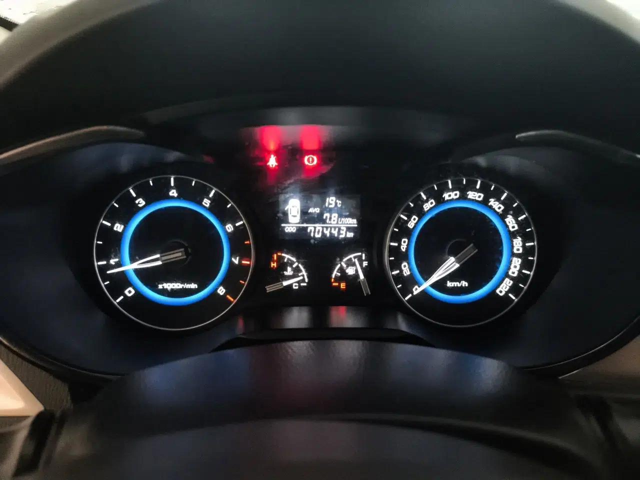 CHANGAN Alsvin V7 2016 1.6L Manual LeShang Model China V Standard — миниатюра 12