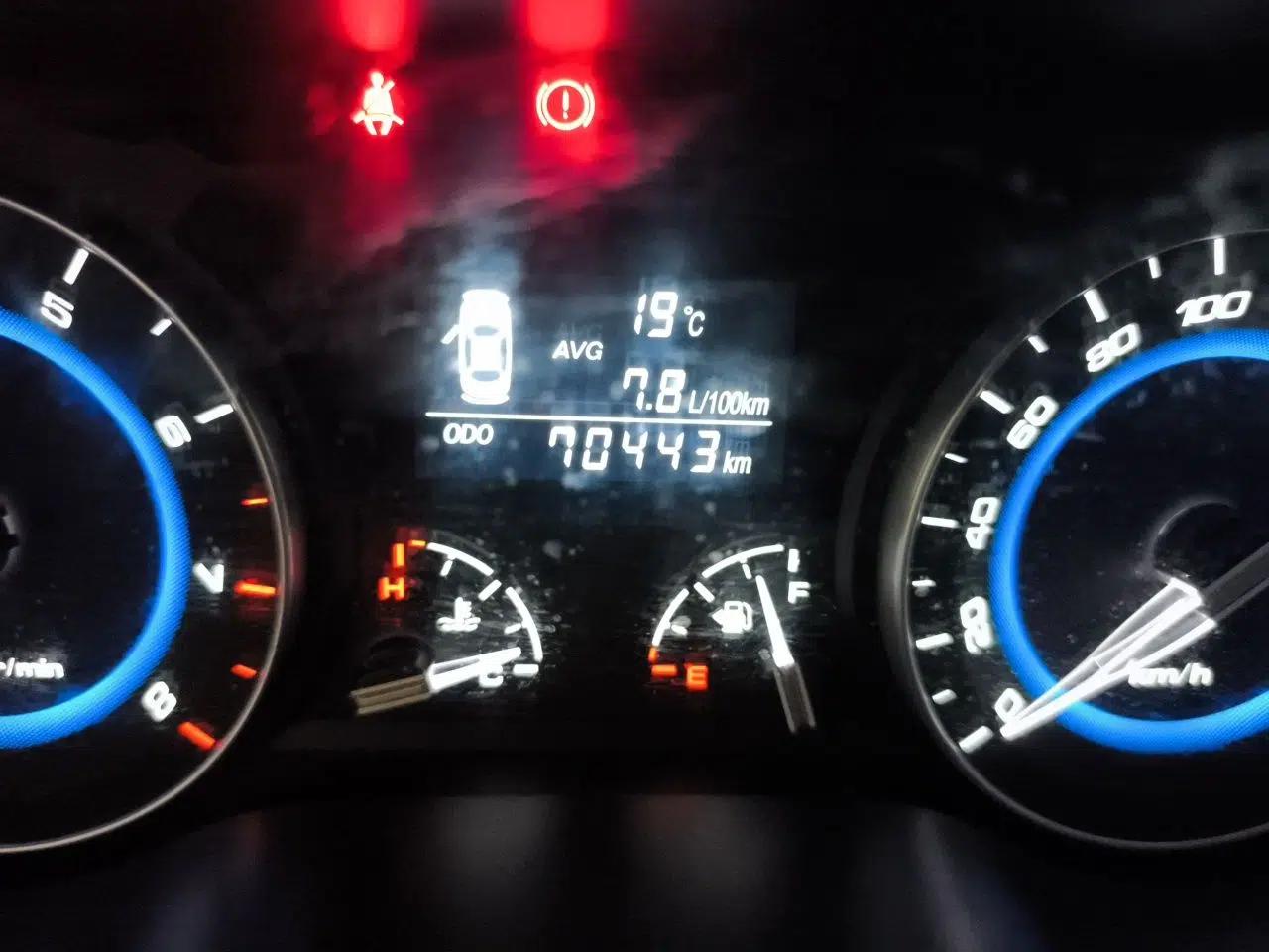 CHANGAN Alsvin V7 2016 1.6L Manual LeShang Model China V Standard — миниатюра 13