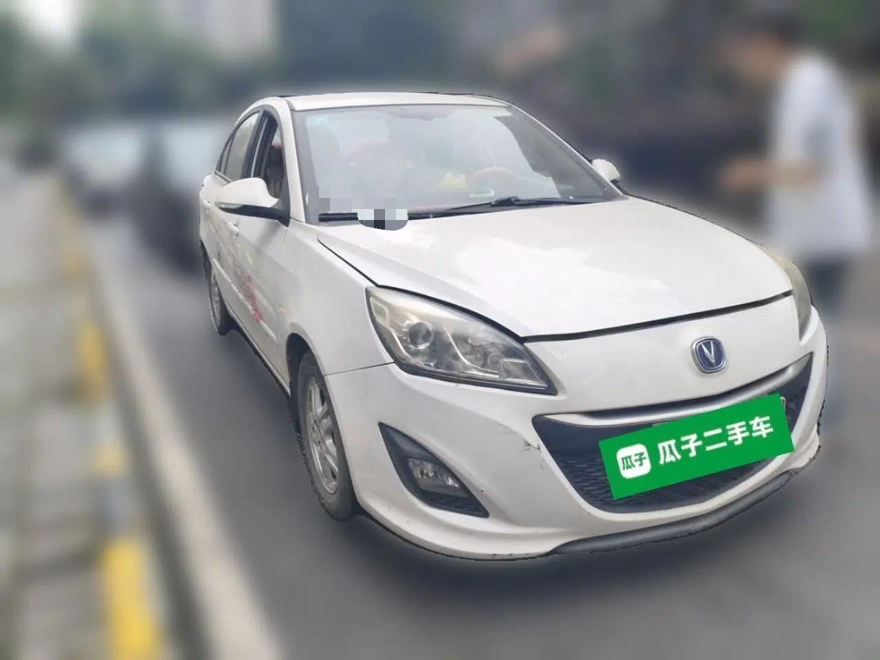 CHANGAN Alsvin V5 2012 1.5L Manual Dream Edition — миниатюра 3