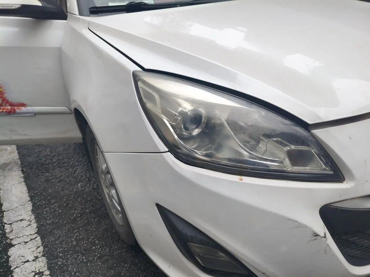 CHANGAN Alsvin V5 2012 1.5L Manual Dream Edition — миниатюра 7