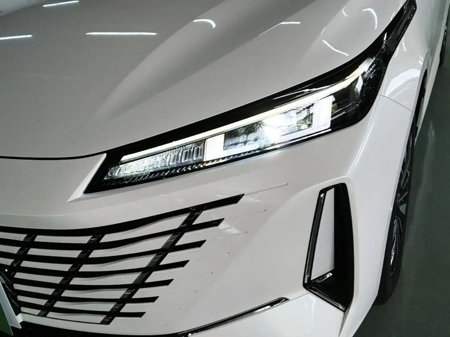 CHANGAN Eado PHEV 2025 Smart New Blue Whale 145KM High-Energy Edition — миниатюра 5