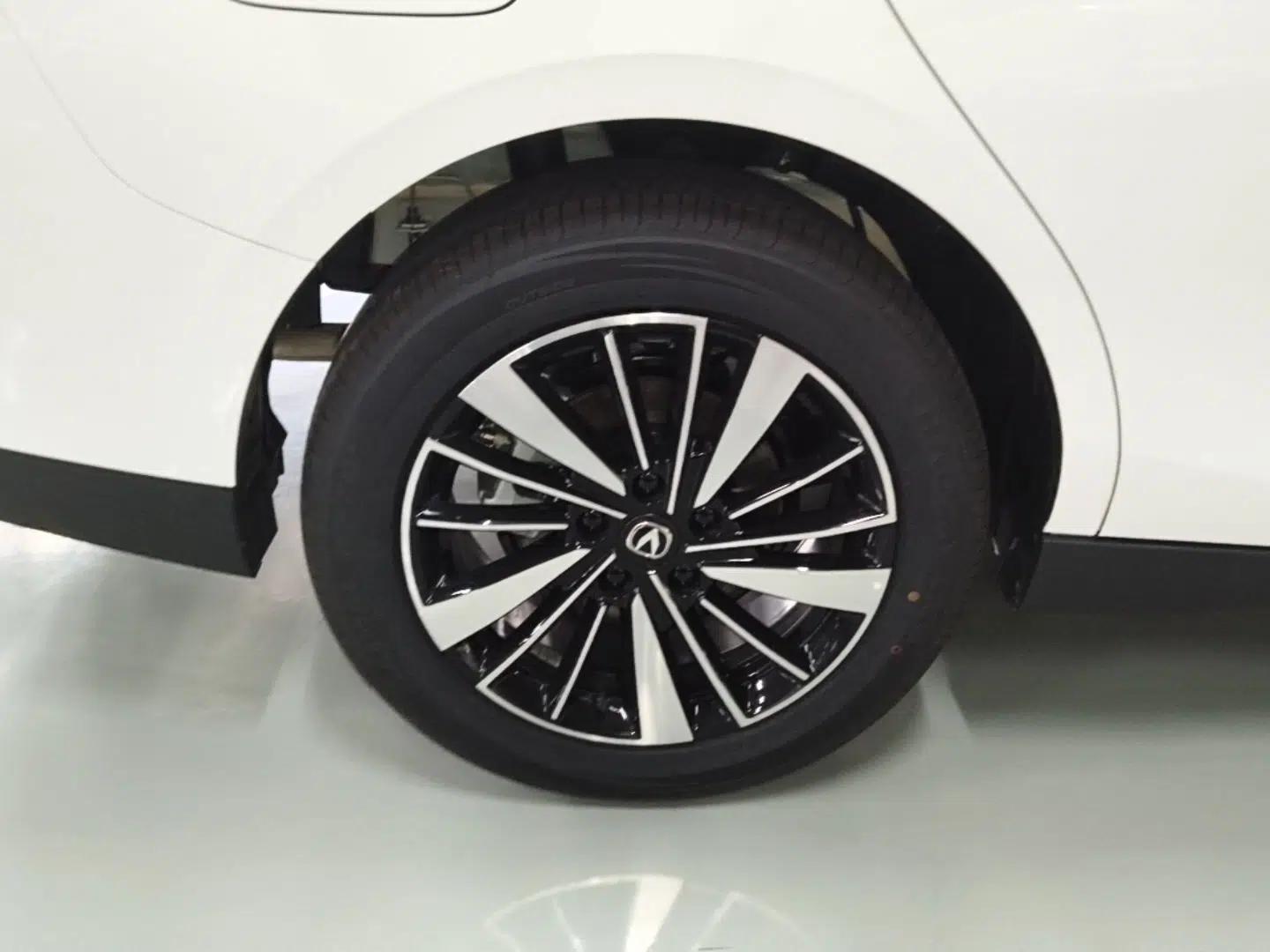 CHANGAN Eado PHEV 2025 Smart New Blue Whale 145KM High-Energy Edition — миниатюра 10