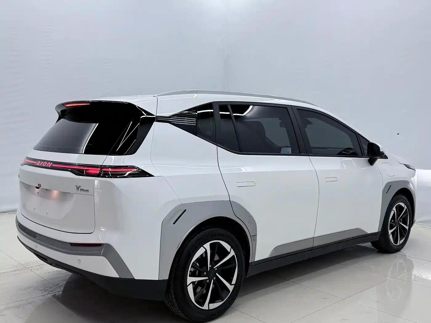 AION Y 2025 Plus 510 Smart Edition — миниатюра 17