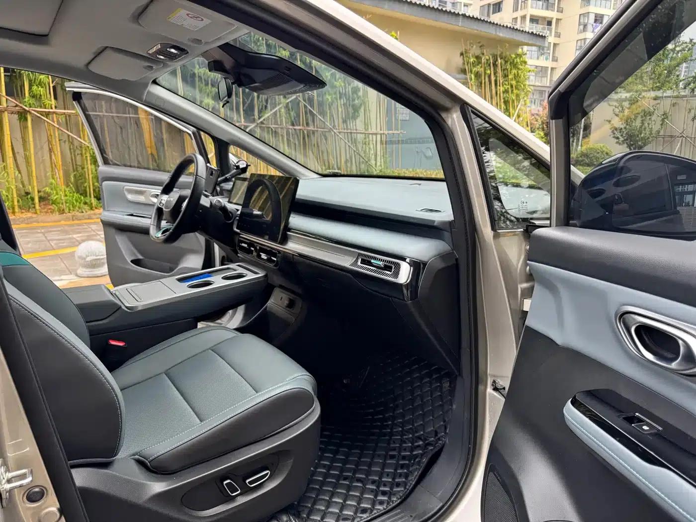 AION Y 2024 Plus 510 Smart Driving Edition — миниатюра 11