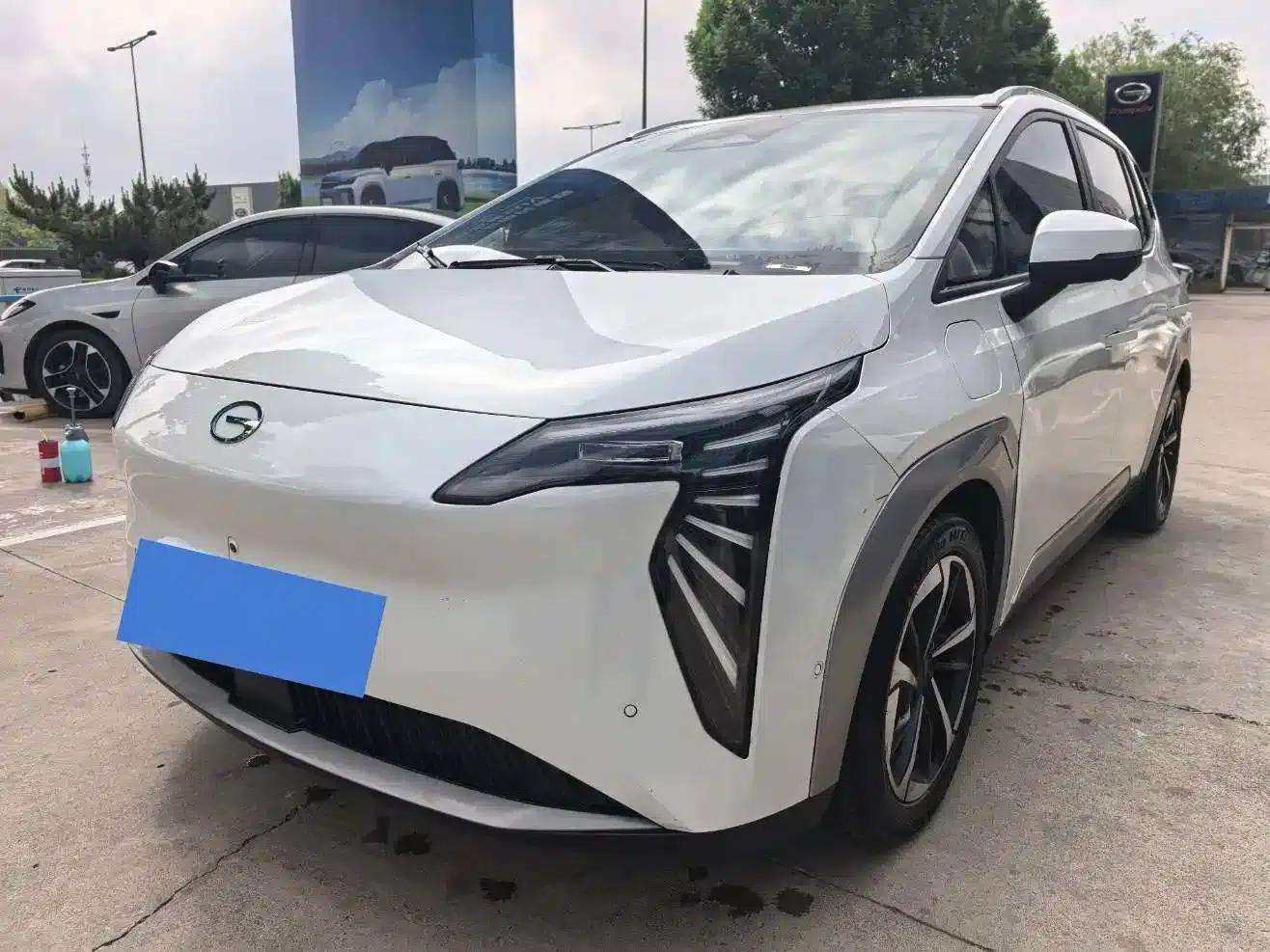 AION Y 2023 Plus 510 Smart Edition — миниатюра 1