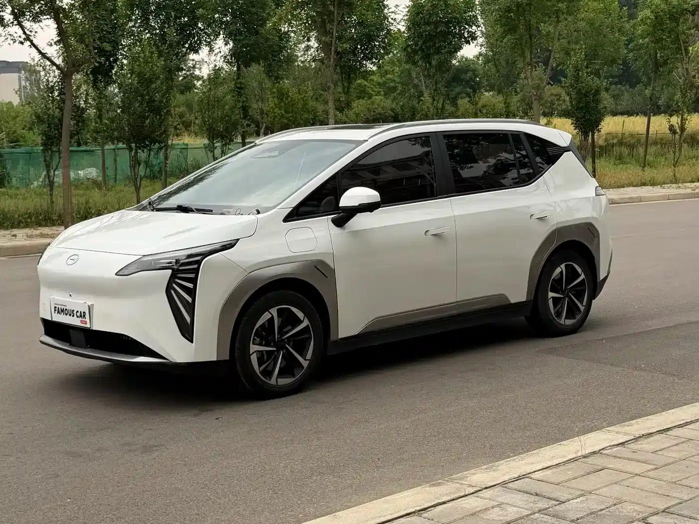 AION Y 2023 Plus 510 Tech Edition — миниатюра 1