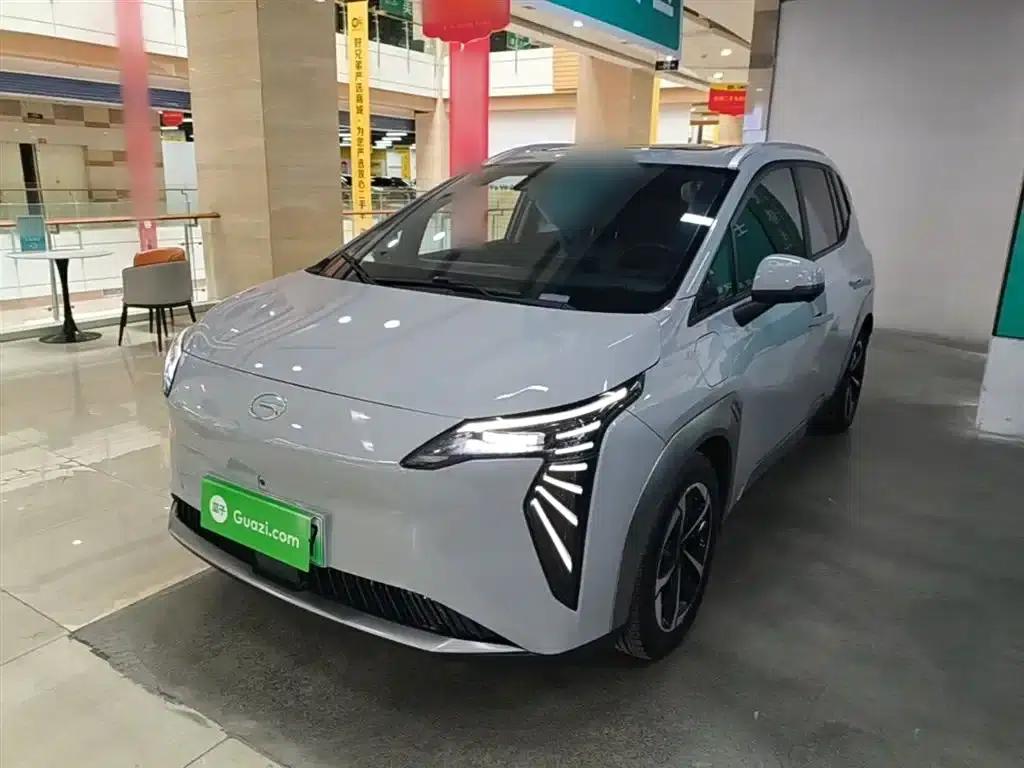 AION Y 2022 Plus 70 Smart Edition — миниатюра 2