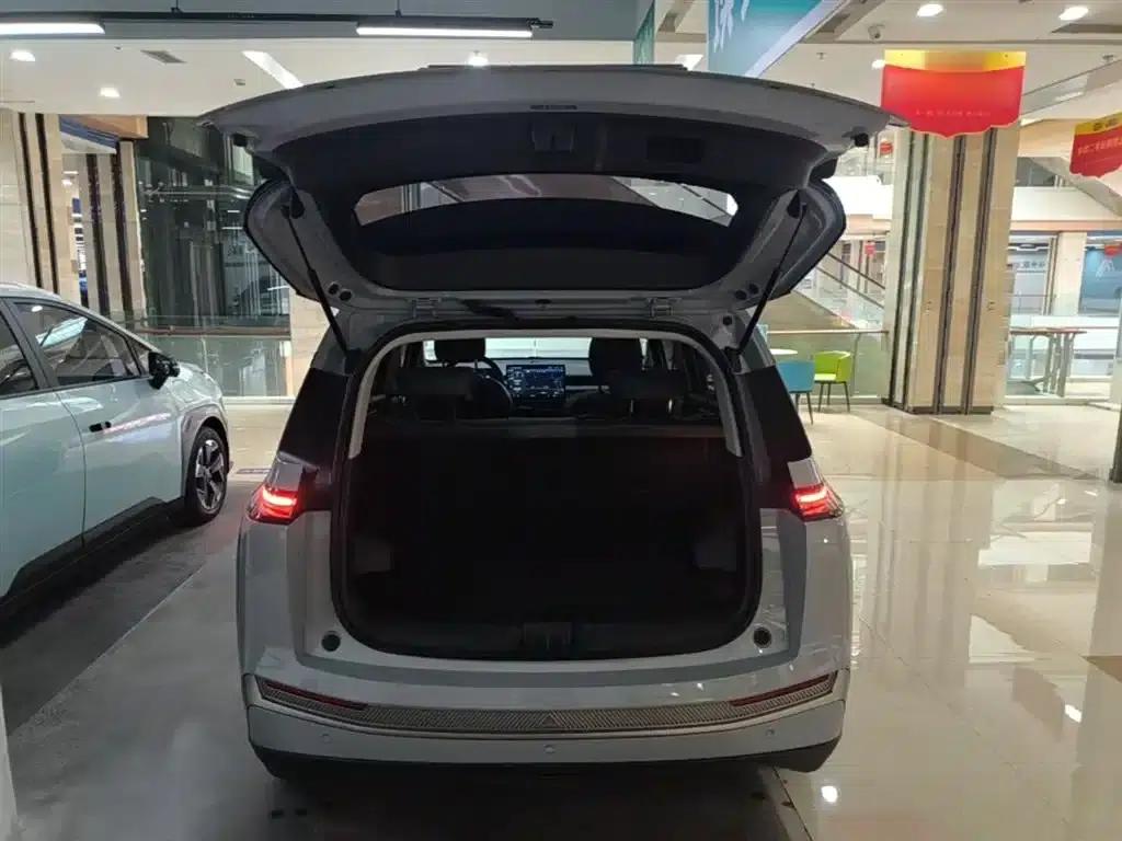 AION Y 2022 Plus 70 Smart Edition — миниатюра 19