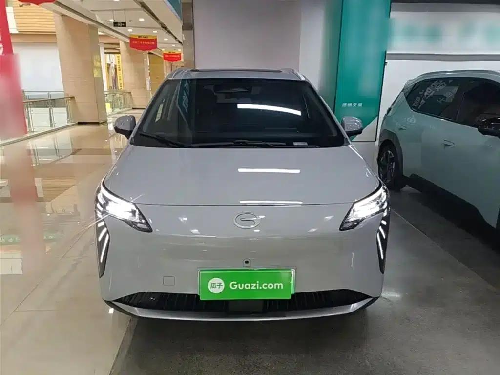 AION Y 2022 Plus 70 Smart Edition — миниатюра 3