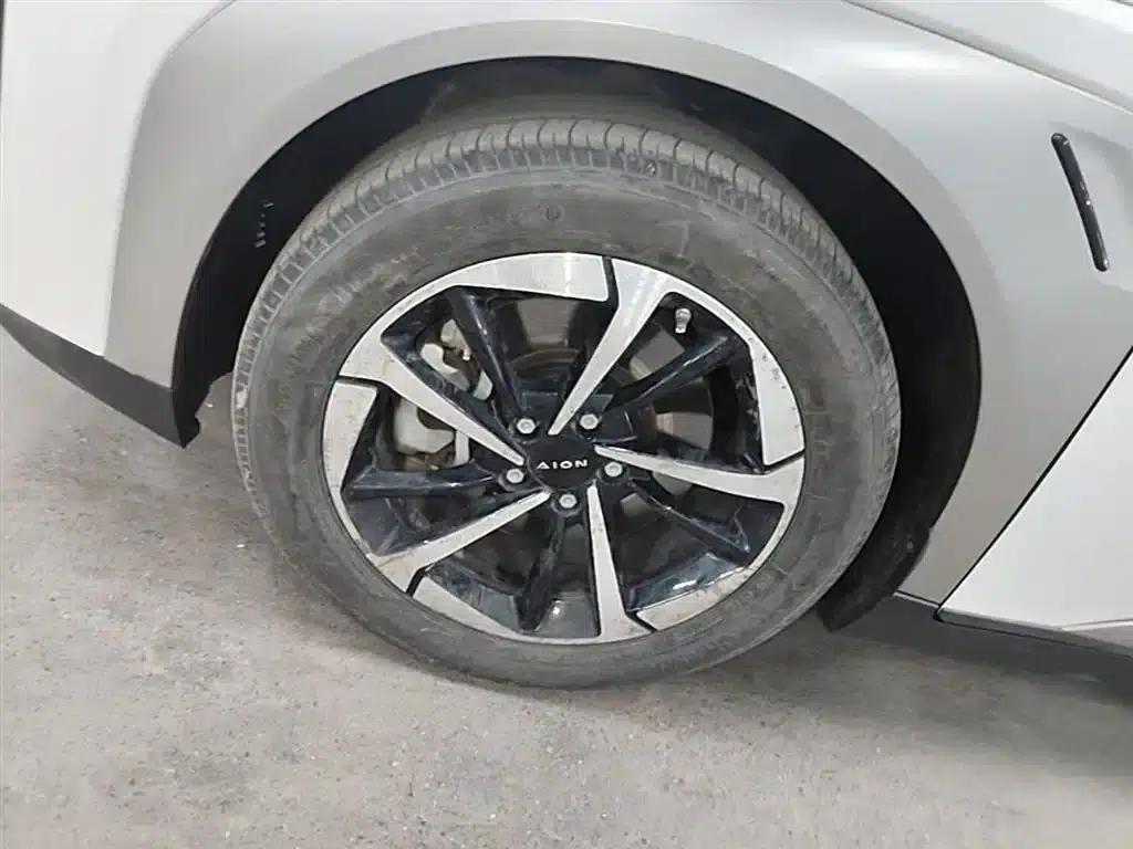 AION Y 2022 Plus 70 Smart Edition — миниатюра 23