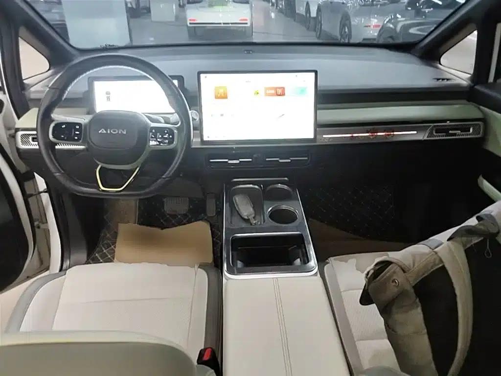 AION Y 2022 Plus 70 Smart Edition — миниатюра 10