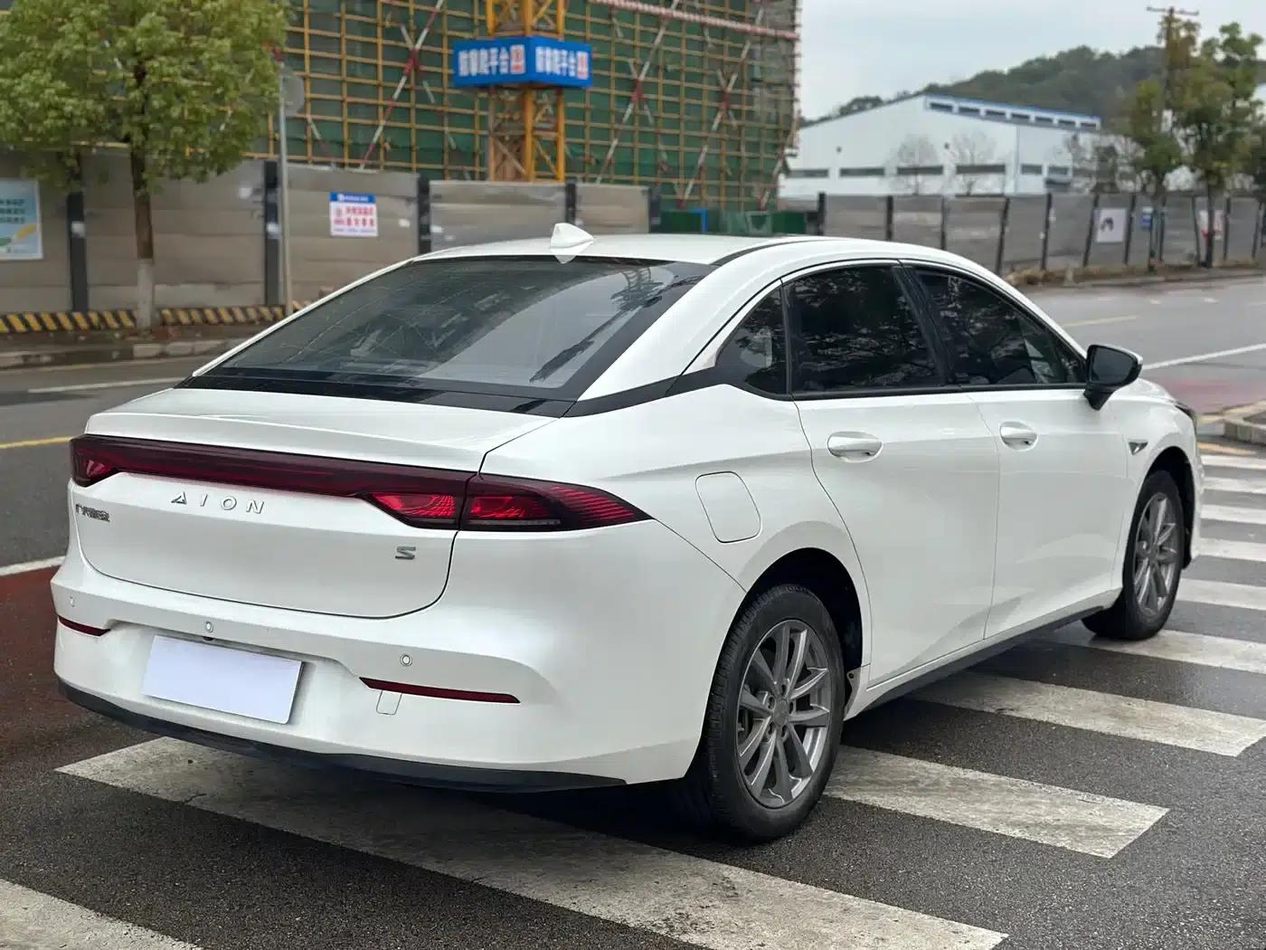 AION S 2023 Model, Charming 580 Lithium Iron Phosphate — миниатюра 4
