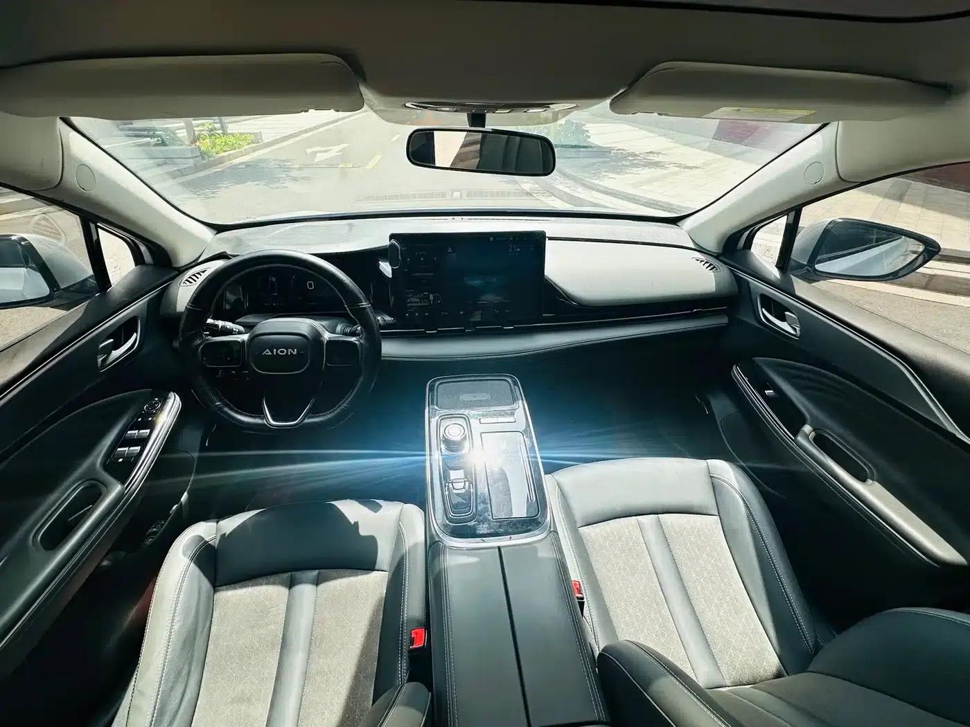 AION S Plus 2021 Model 80km Extended Range — миниатюра 13